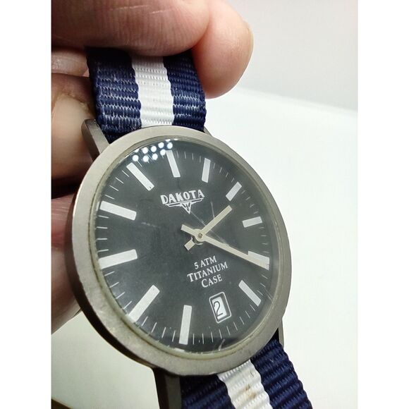 Dakota "Rock Solid Time" All Titanium Case Swiss Parts Men's Vintage Date Watch - Picture 8 of 9